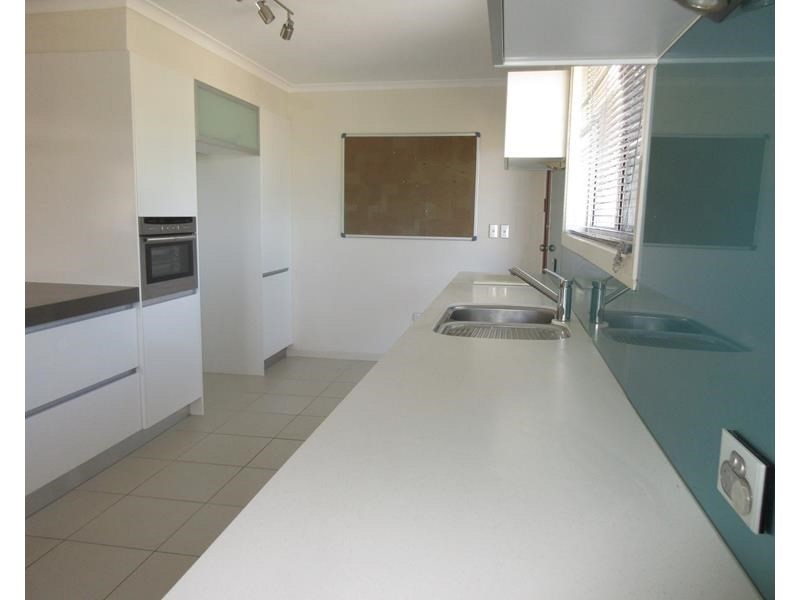 68 Bardon Avenue, Miami QLD 4220