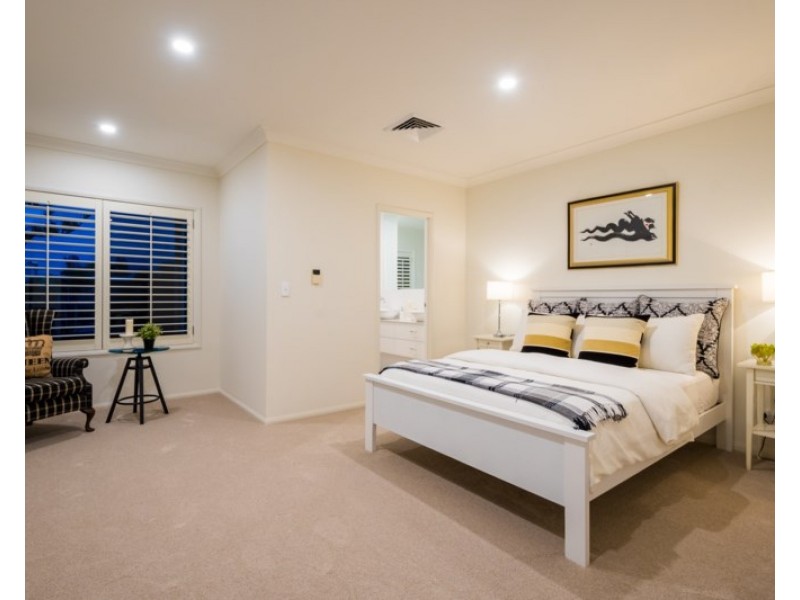 2/18 Seaside Avenue, Mermaid Beach QLD 4218