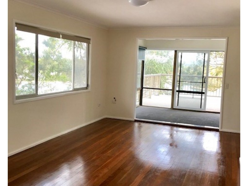 1/116 Ocean Parade, Burleigh Heads QLD 4220