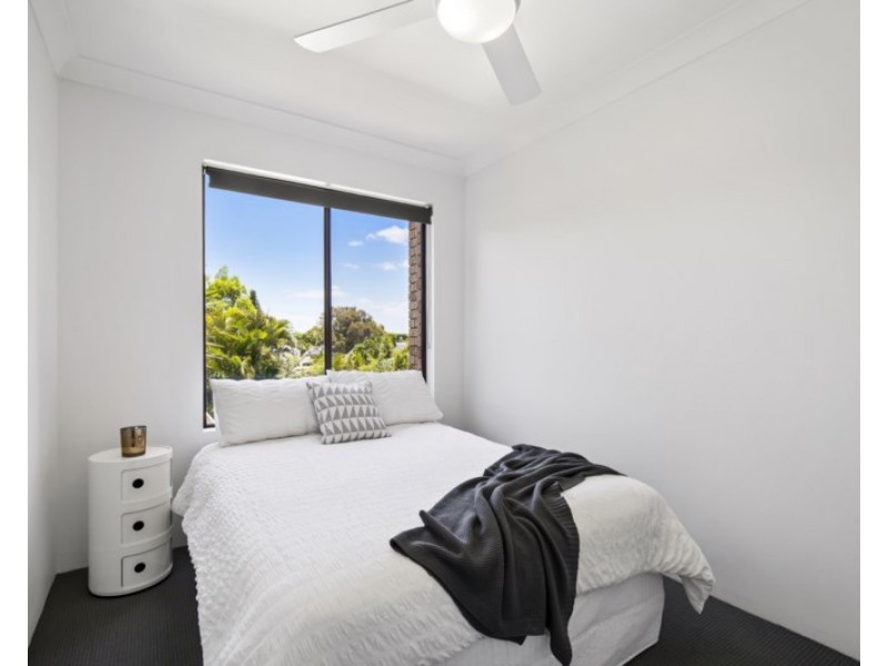 6/20 Sigatoka Place, Clear Island Waters QLD 4226