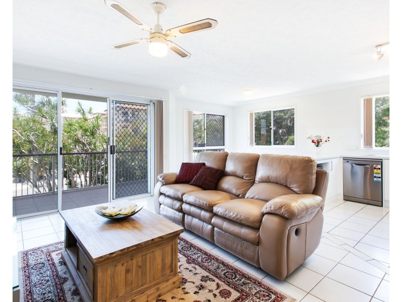 11/5 Lloyd Street, Southport QLD 4215