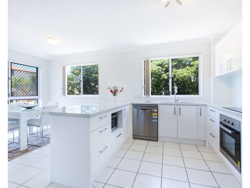 11/5 Lloyd Street, Southport QLD 4215