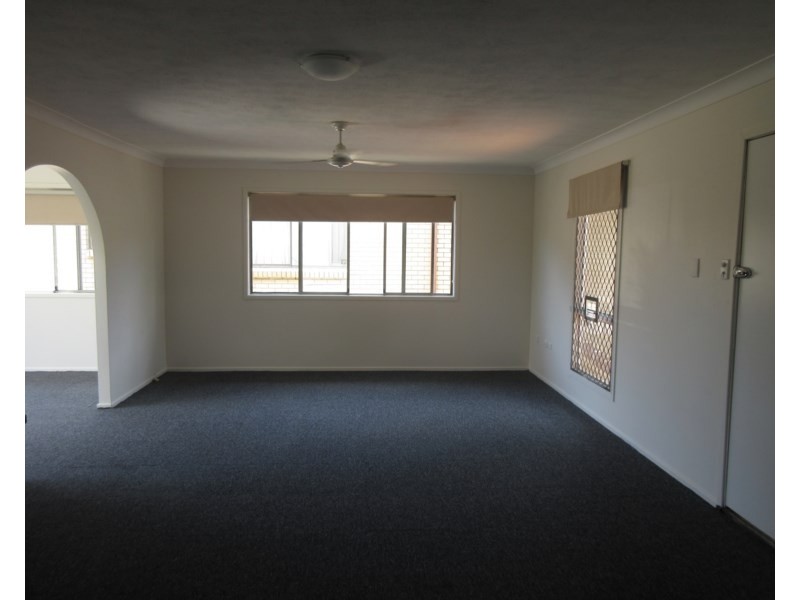 6/35 White Street., Southport QLD 4215