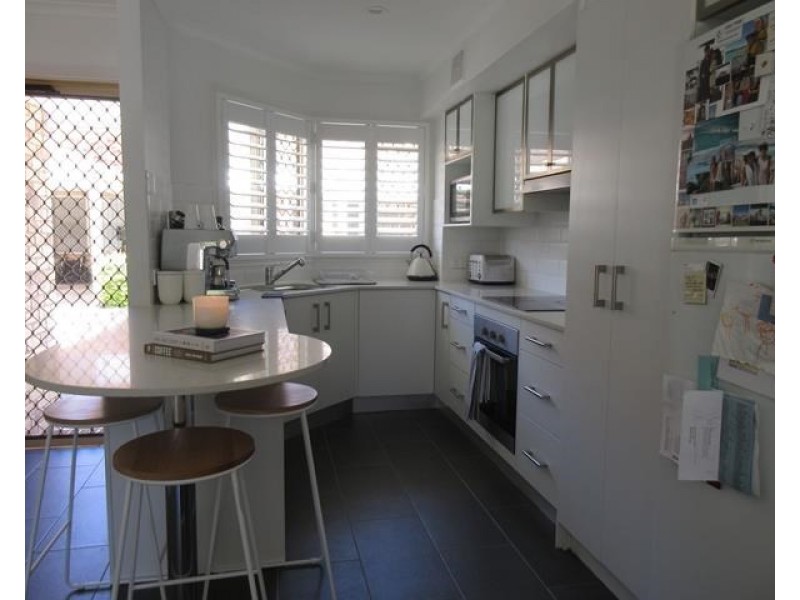 2/1282 Gold Coast Highway, Palm Beach QLD 4221