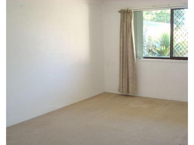 2/18 Peter Parade, Mermaid Waters QLD 4218