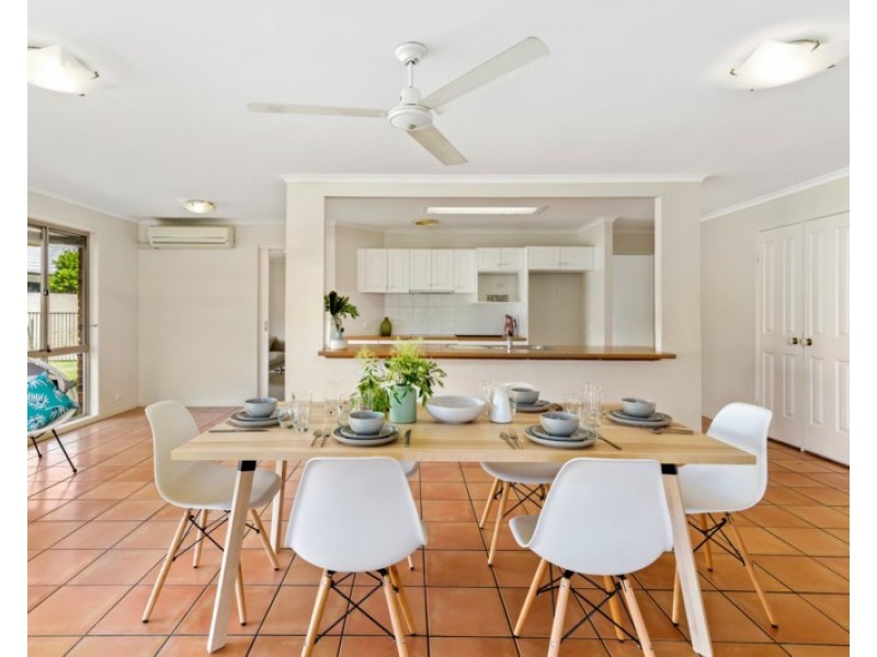 24 Cayman Drive, Clear Island Waters QLD 4226