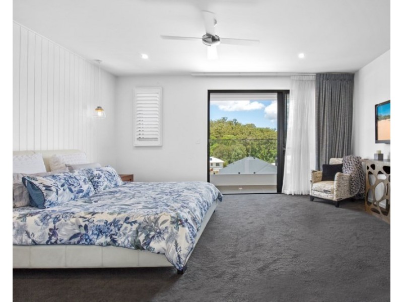 19 Greenview Place, Reedy Creek QLD 4227