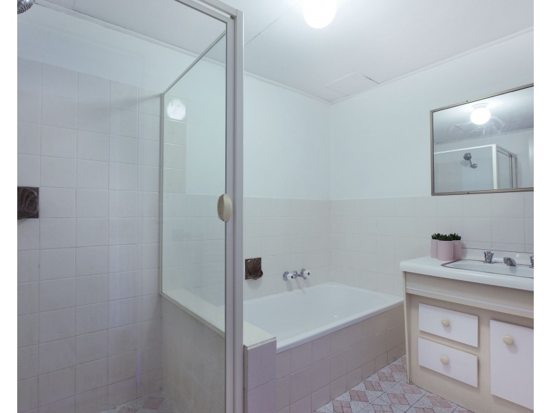 6/2619 Gold Coast Highway, Broadbeach QLD 4218