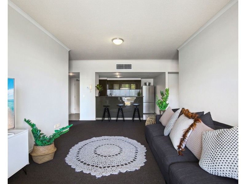 2057/1 Ocean Street, Burleigh Heads QLD 4220