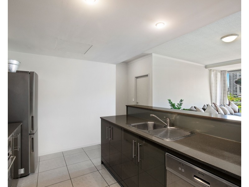 2057/1 Ocean Street, Burleigh Heads QLD 4220