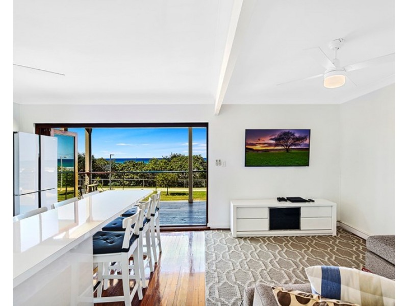 3/228 Pacific Parade, Bilinga QLD 4225