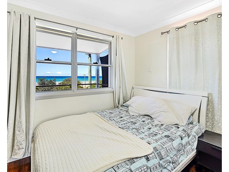 3/228 Pacific Parade, Bilinga QLD 4225