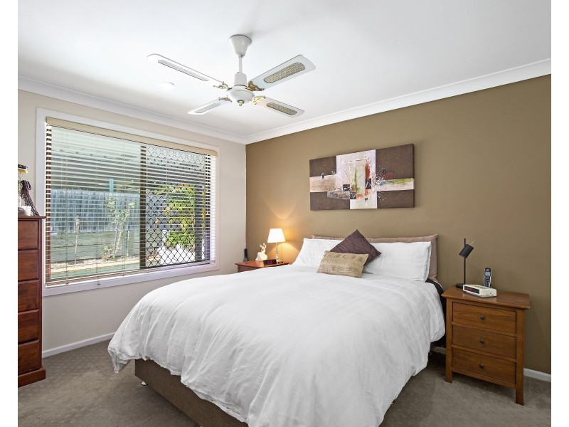 12 Whitian Drive, Carrara QLD 4211