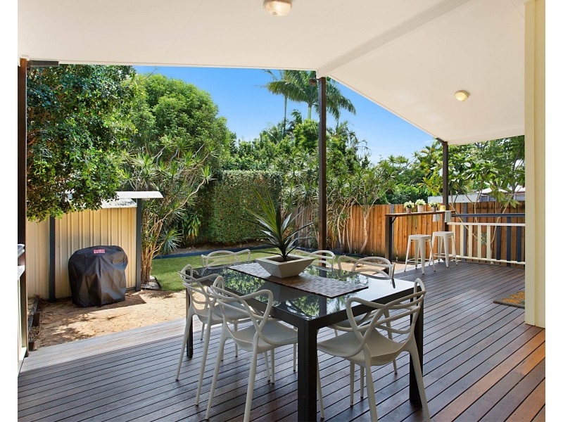 80 Albion Avenue, Miami QLD 4220