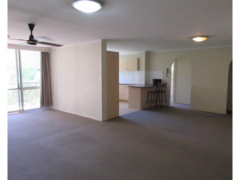 4/11 Riverview Parade, Surfers Paradise QLD 4217