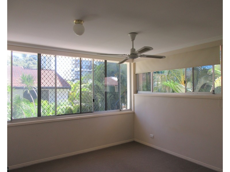 4/11 Riverview Parade, Surfers Paradise QLD 4217