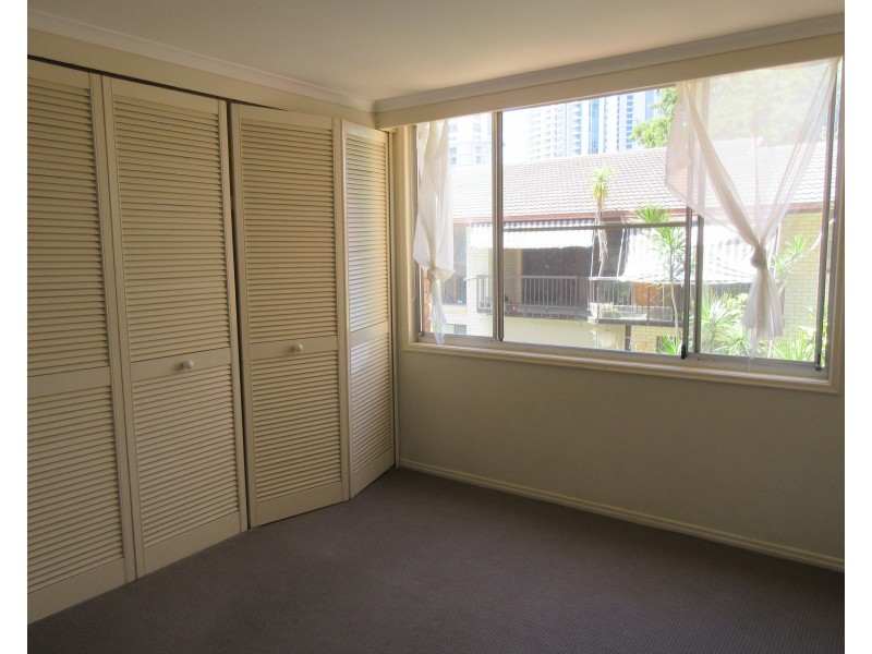 4/11 Riverview Parade, Surfers Paradise QLD 4217