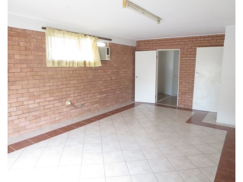 87 Sovereign Drive, Mermaid Waters QLD 4218