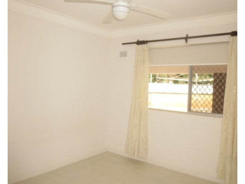 87 Sovereign Drive, Mermaid Waters QLD 4218