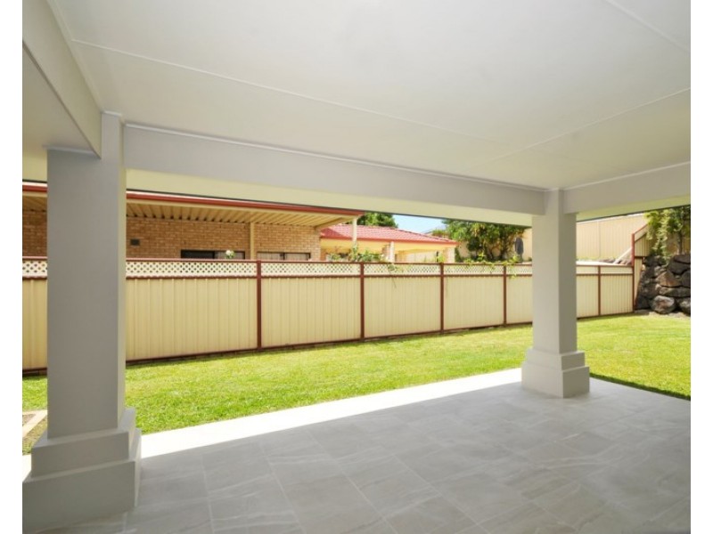 107 Crestwood Drive, Molendinar QLD 4214