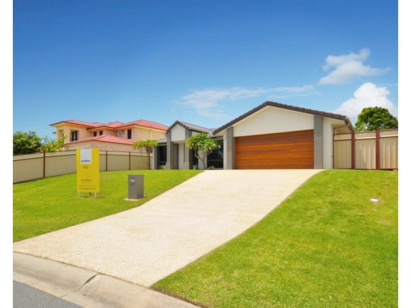 107 Crestwood Drive, Molendinar QLD 4214