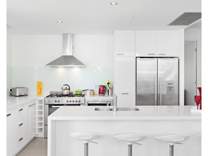 2001/215 Boundary Street, Coolangatta QLD 4225