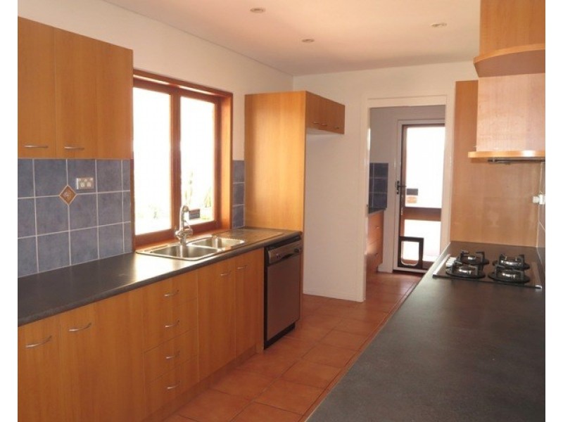 1 Bahia Court, Broadbeach Waters QLD 4218