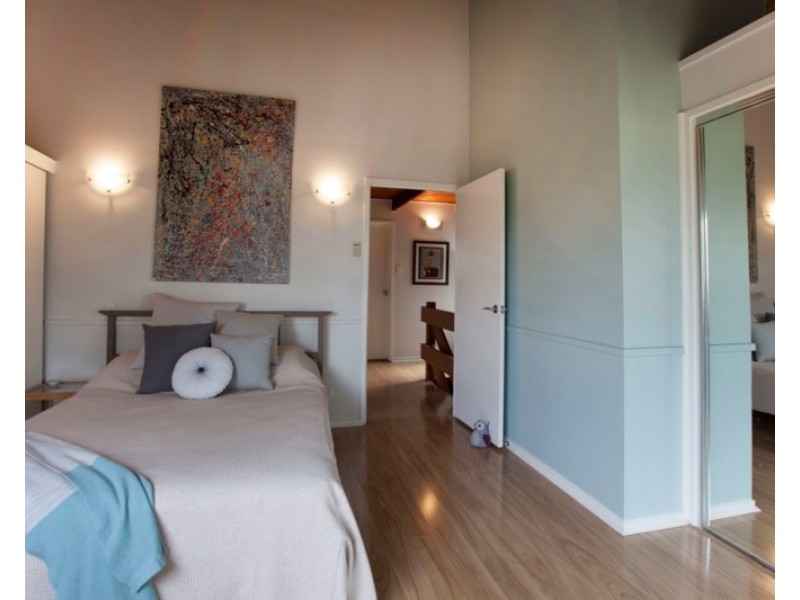 4/11 Orvieto Avenue, Mermaid Waters QLD 4218