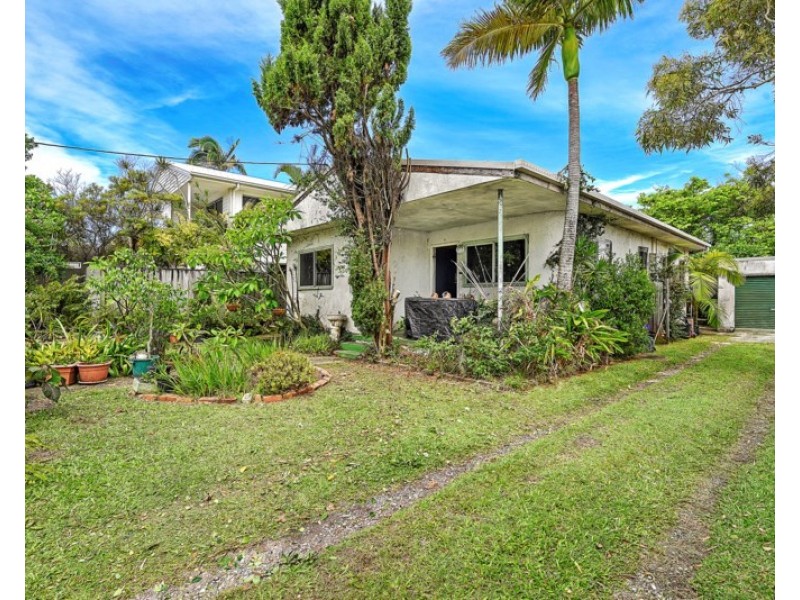 4 Elizabeth Street, Tugun QLD 4224