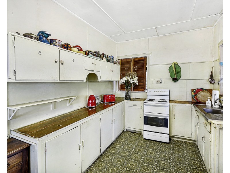 4 Elizabeth Street, Tugun QLD 4224
