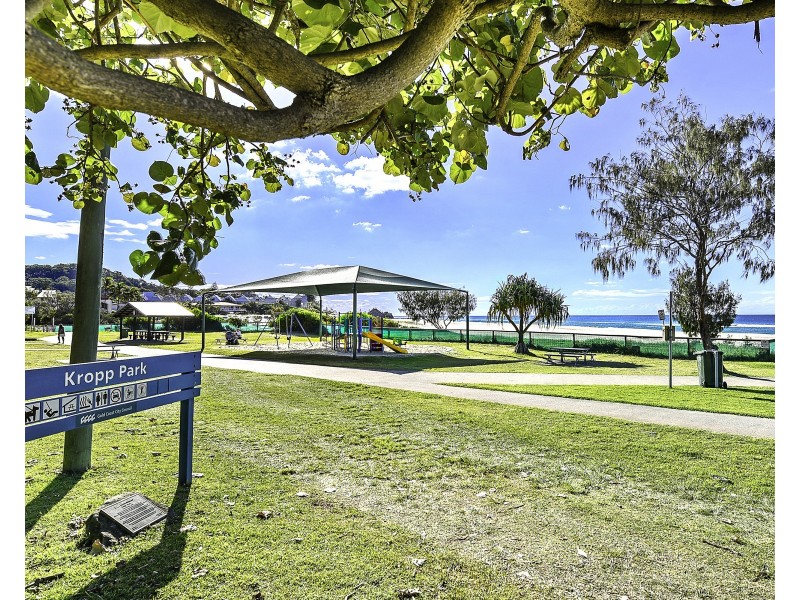 4 Elizabeth Street, Tugun QLD 4224
