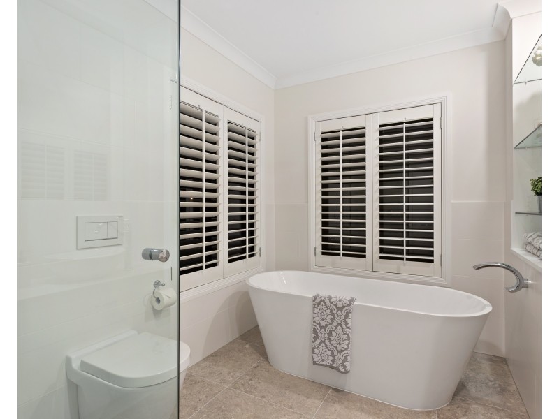 2/18 Seaside Avenue, Mermaid Beach QLD 4218