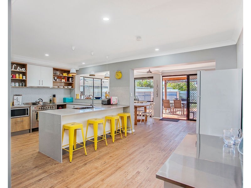 42 Rio Vista Boulevard, Broadbeach Waters QLD 4218