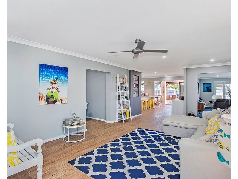 42 Rio Vista Boulevard, Broadbeach Waters QLD 4218