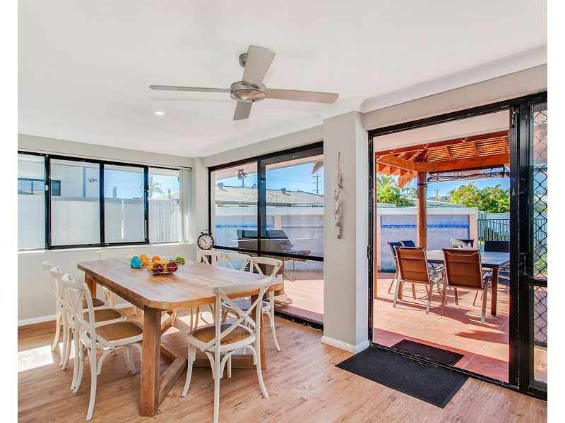 42 Rio Vista Boulevard, Broadbeach Waters QLD 4218