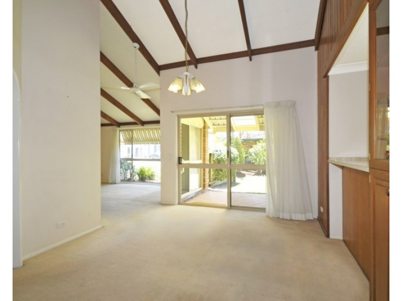 5 St John Court, Robina QLD 4226