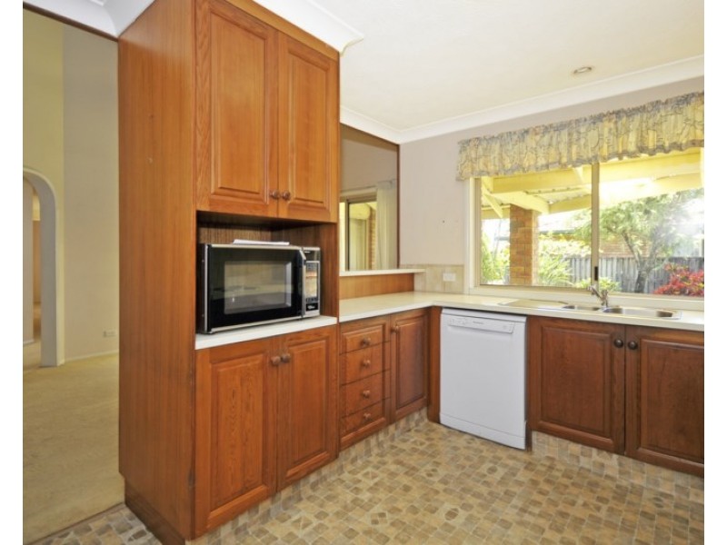 5 St John Court, Robina QLD 4226