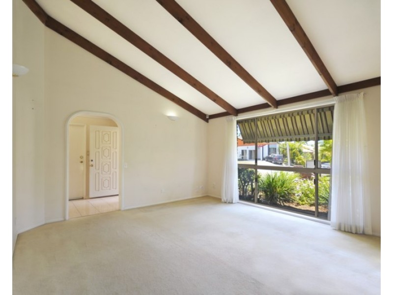 5 St John Court, Robina QLD 4226