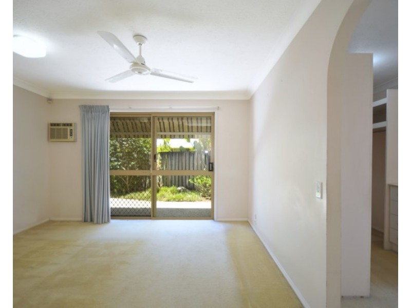 5 St John Court, Robina QLD 4226