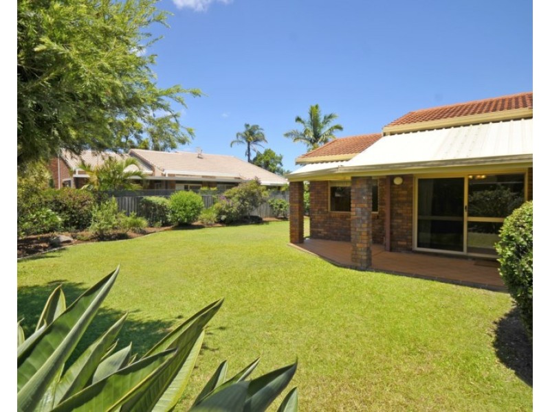 5 St John Court, Robina QLD 4226