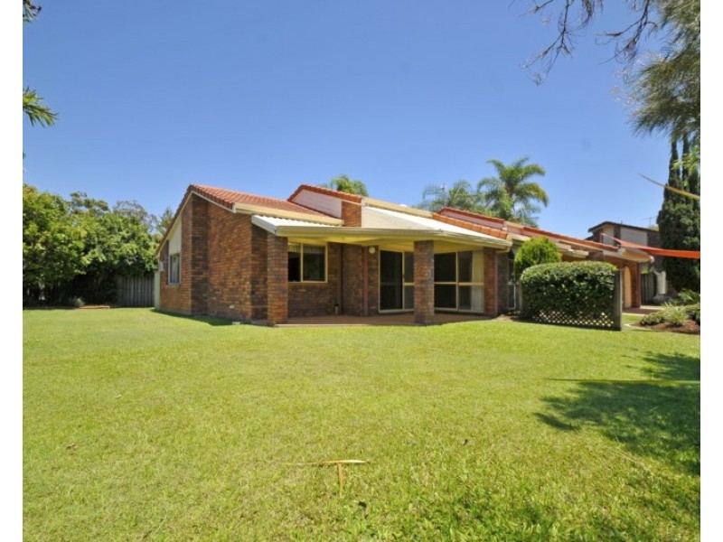 5 St John Court, Robina QLD 4226