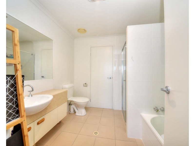 67/2320 Gold Coast Highway, Mermaid Beach QLD 4218