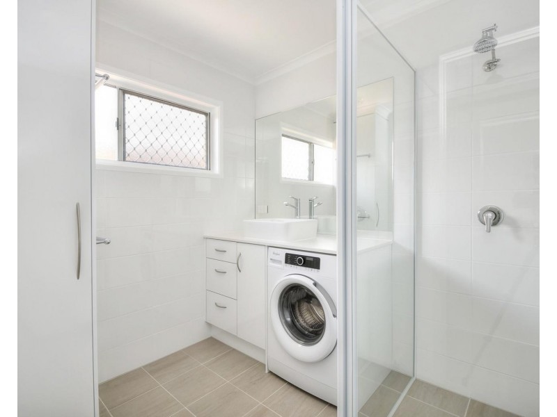4/50 Tallebudgera Drive, Palm Beach QLD 4221