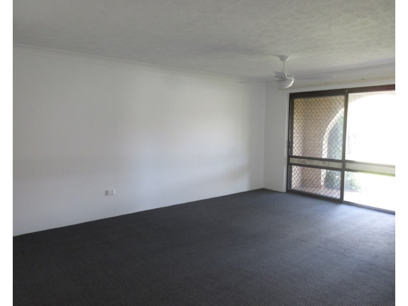 2/36 Duet Drive, Mermaid Waters QLD 4218