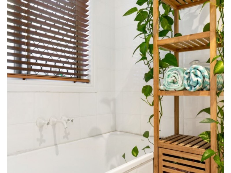 2/123 Nobby Parade, Miami QLD 4220