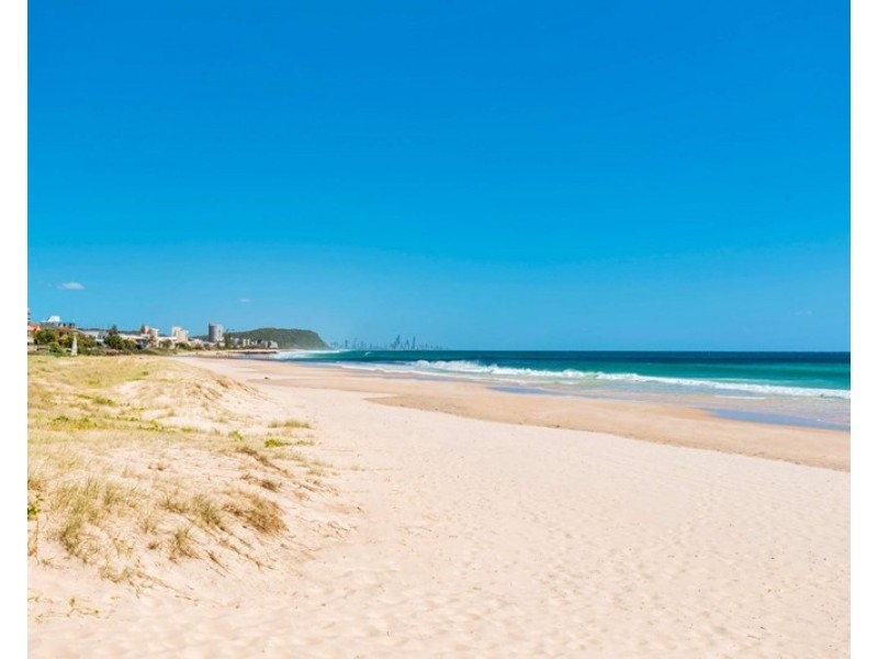 1/14 Third Avenue, Palm Beach QLD 4221