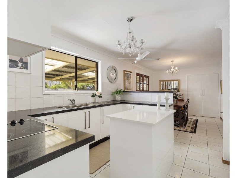 89 Rumrunner Street, Mermaid Waters QLD 4218