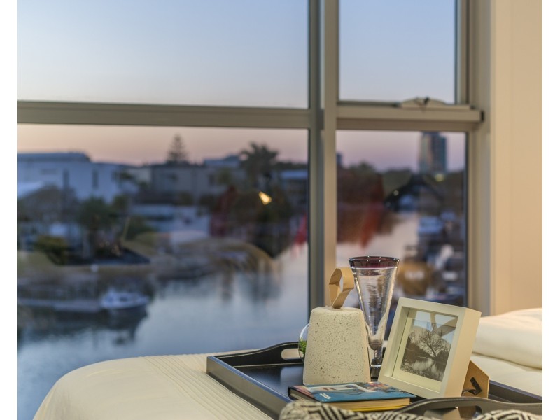 32 The Promenade, Isle Of Capri QLD 4217