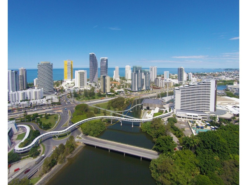 11 Rosewood Avenue, Broadbeach QLD 4218