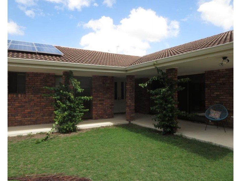 52 Avanti Street, Mermaid Waters QLD 4218